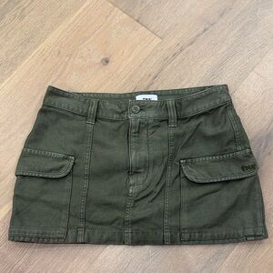 TNA Dark Green Cargo Mini Skirt Size 4